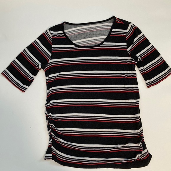 A Glow Tops - Sort sleeve Maternity shirt-medium
